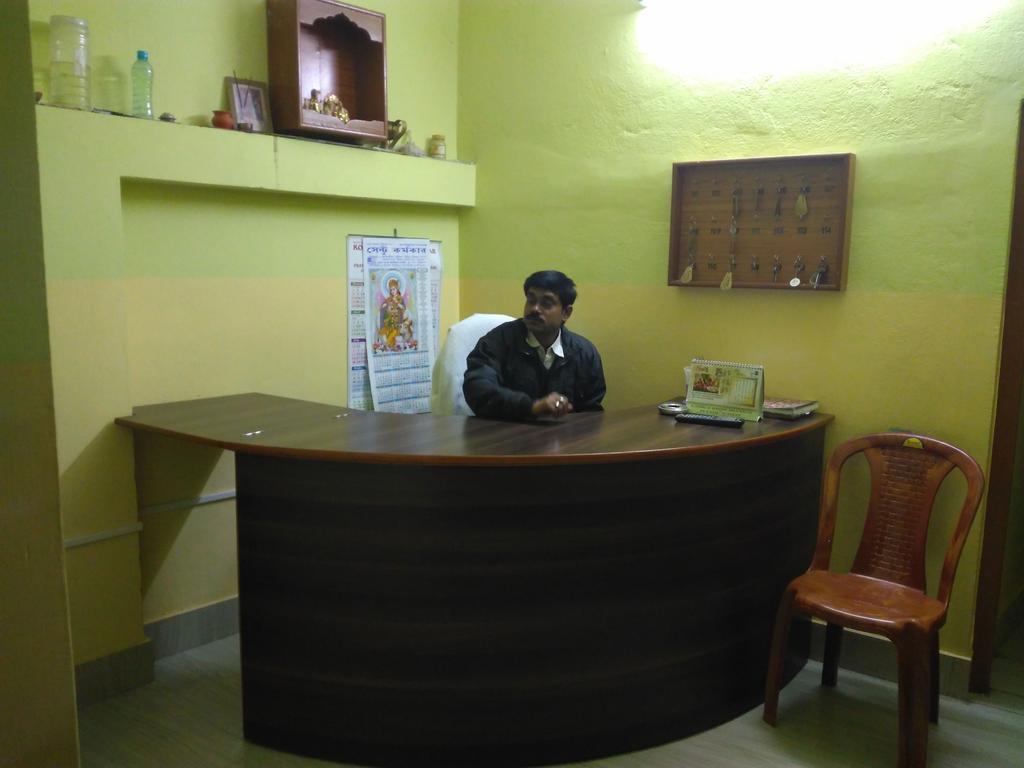 India Tours Only Kavita Guest House 博尔普尔 外观 照片