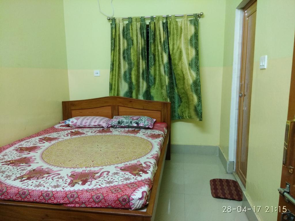 India Tours Only Kavita Guest House 博尔普尔 外观 照片