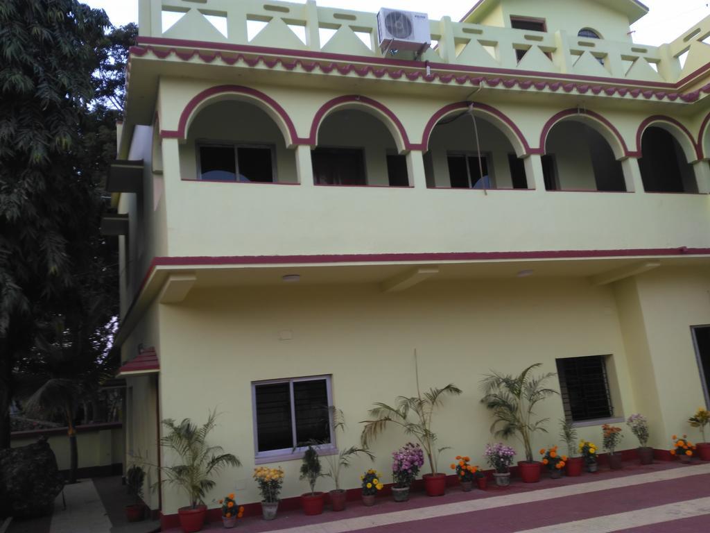 India Tours Only Kavita Guest House 博尔普尔 外观 照片