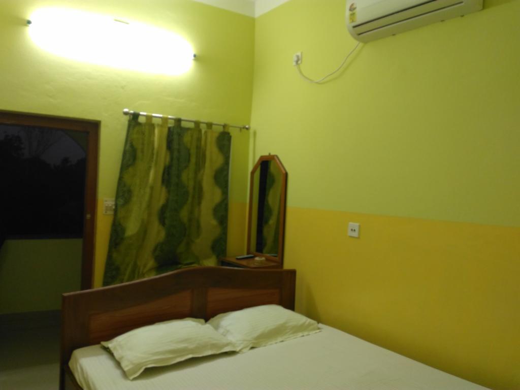 India Tours Only Kavita Guest House 博尔普尔 外观 照片