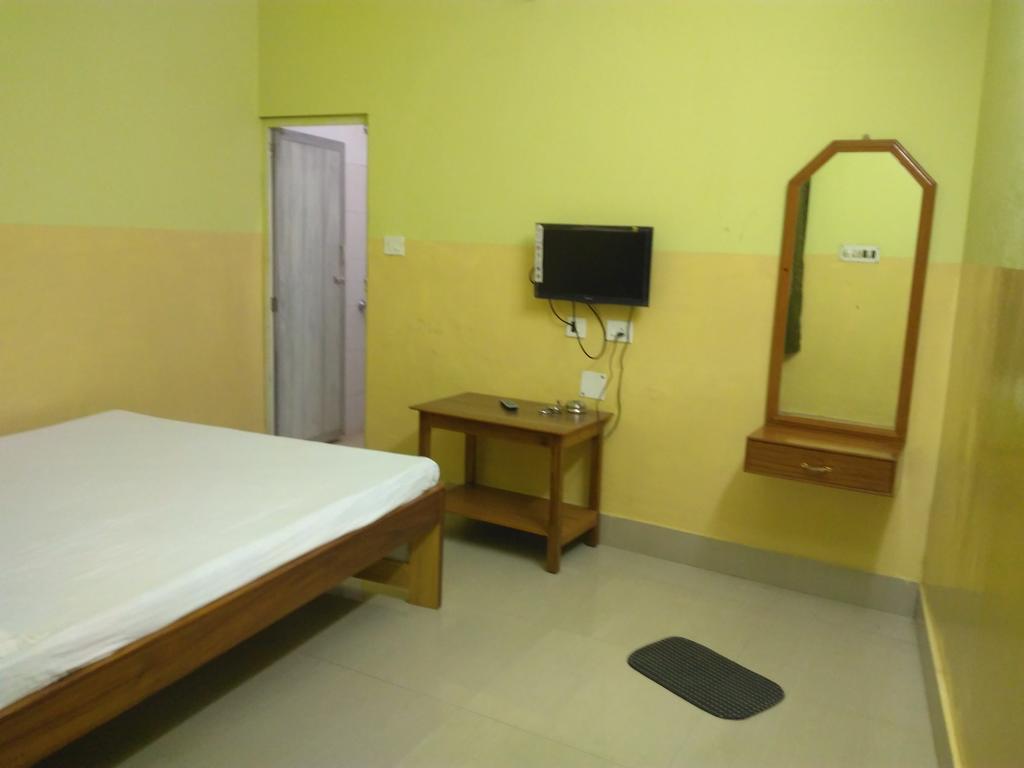 India Tours Only Kavita Guest House 博尔普尔 外观 照片