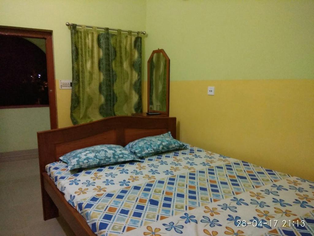 India Tours Only Kavita Guest House 博尔普尔 外观 照片