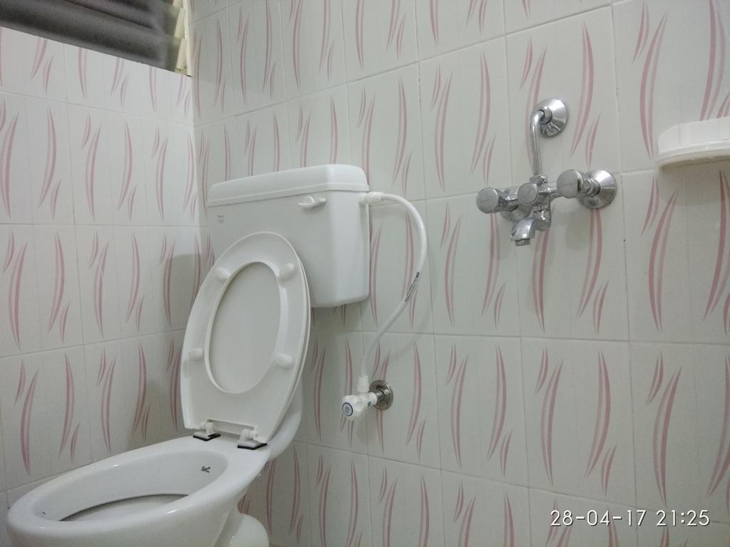 India Tours Only Kavita Guest House 博尔普尔 外观 照片