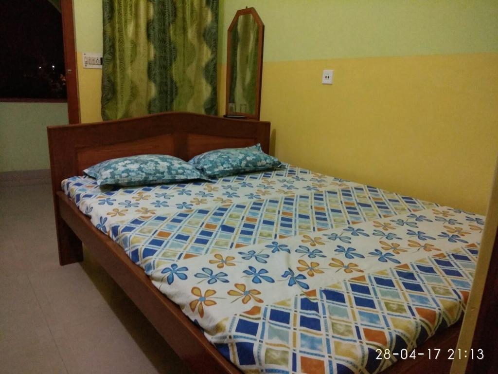 India Tours Only Kavita Guest House 博尔普尔 外观 照片