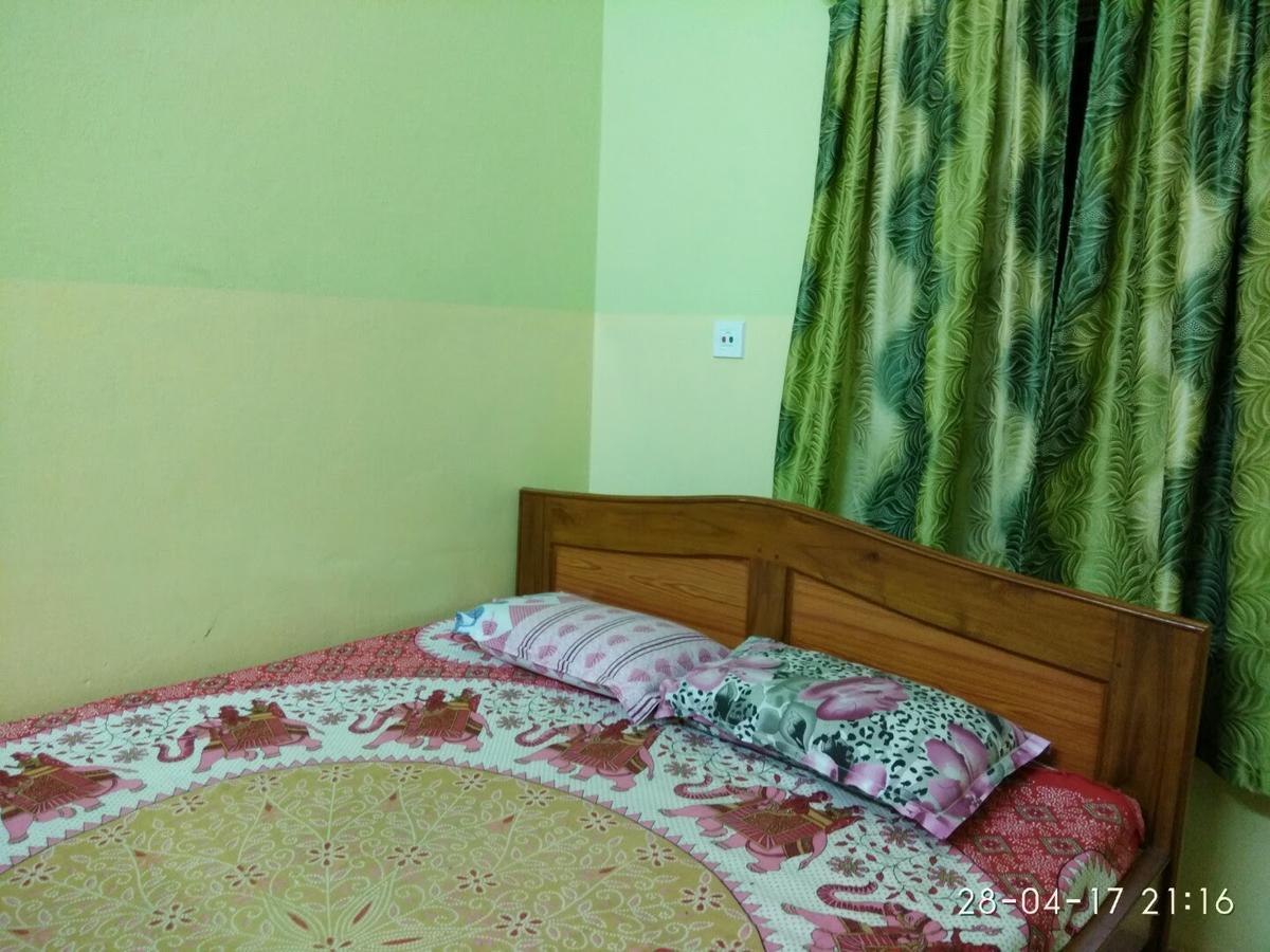 India Tours Only Kavita Guest House 博尔普尔 外观 照片